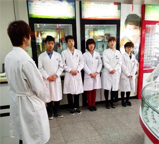 永昌眼镜万庄店团队
